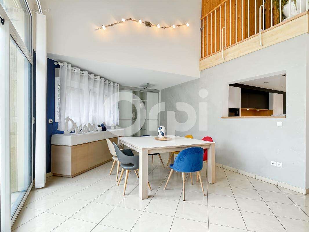 Maison à SAINT-SEBASTIEN-DE-MORSENT