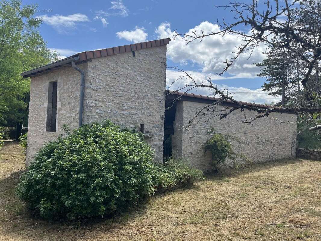 Grangette + Préau - Maison à VILLENEUVE