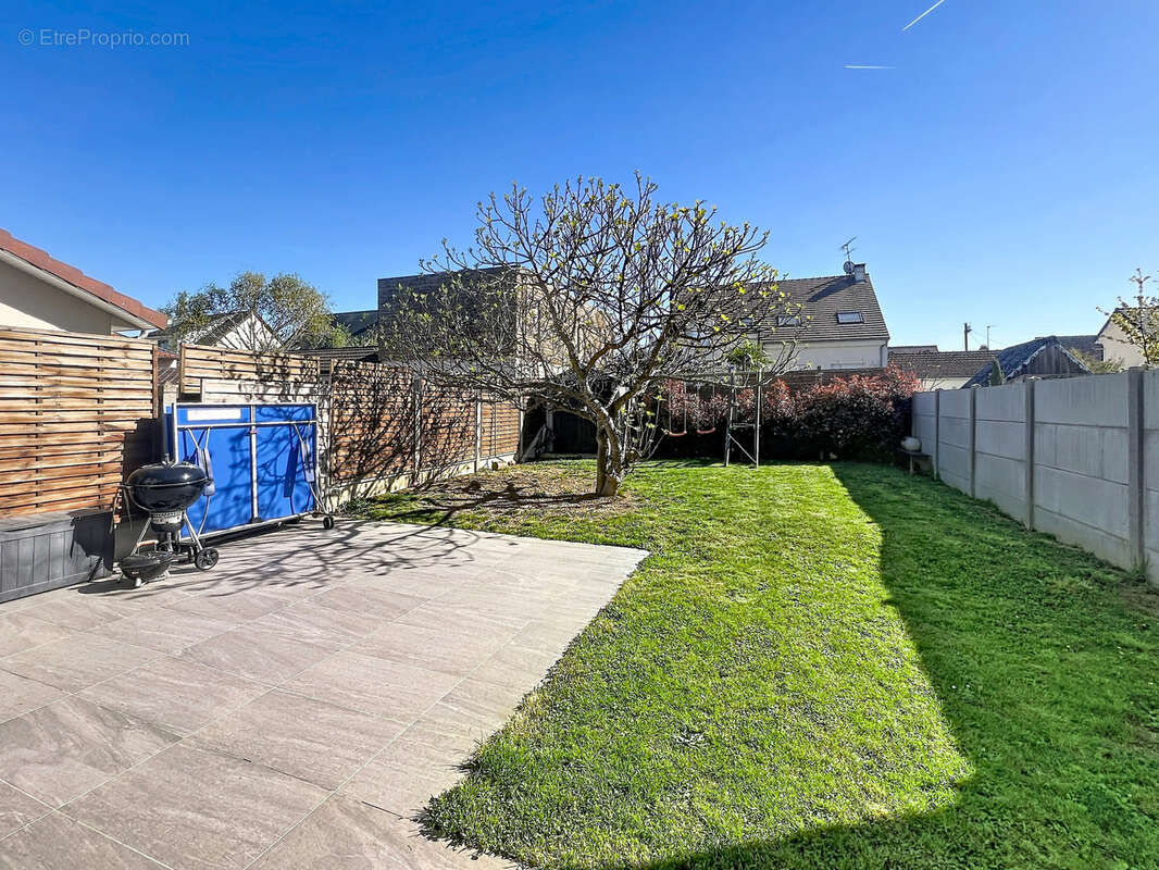 Maison à PARAY-VIEILLE-POSTE