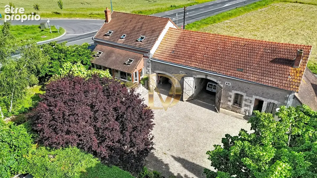 Maison à BLERE