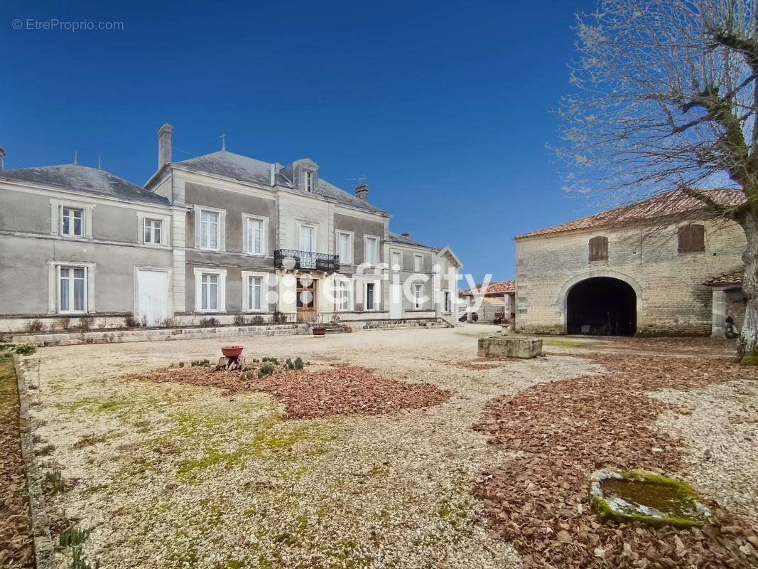 Maison à REPARSAC