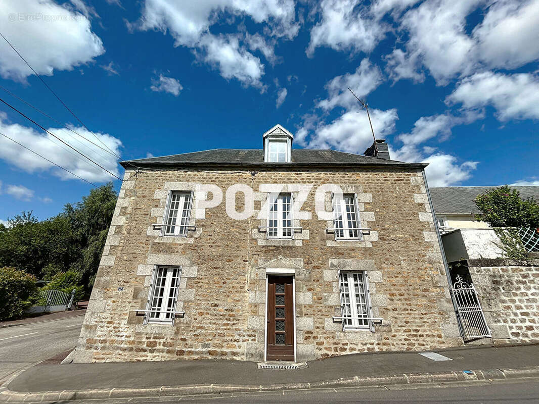 A vendre maison de 3 pieces et de 90 m2 a vire-normandie (14) - photo 2