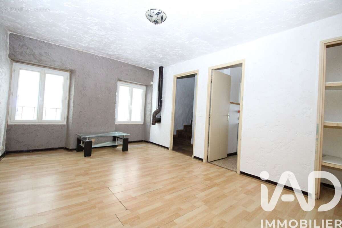 Photo 3 - Maison à LA ROQUE-ESCLAPON