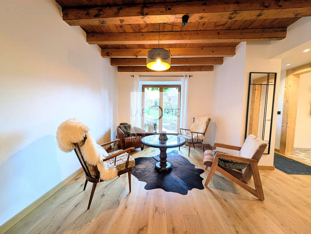 Maison à BONNEVILLE