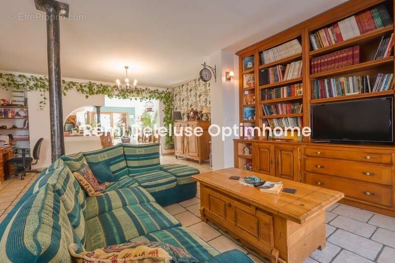 Caudry - Maison individuelle de 4 chambres avec garage & jardin clos sur 393 m² - photo 6