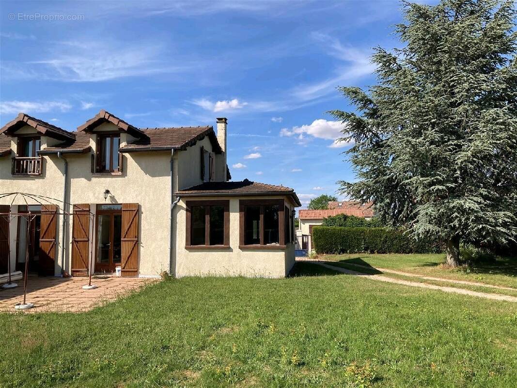 Maison à CHATEAUNEUF-EN-THYMERAIS