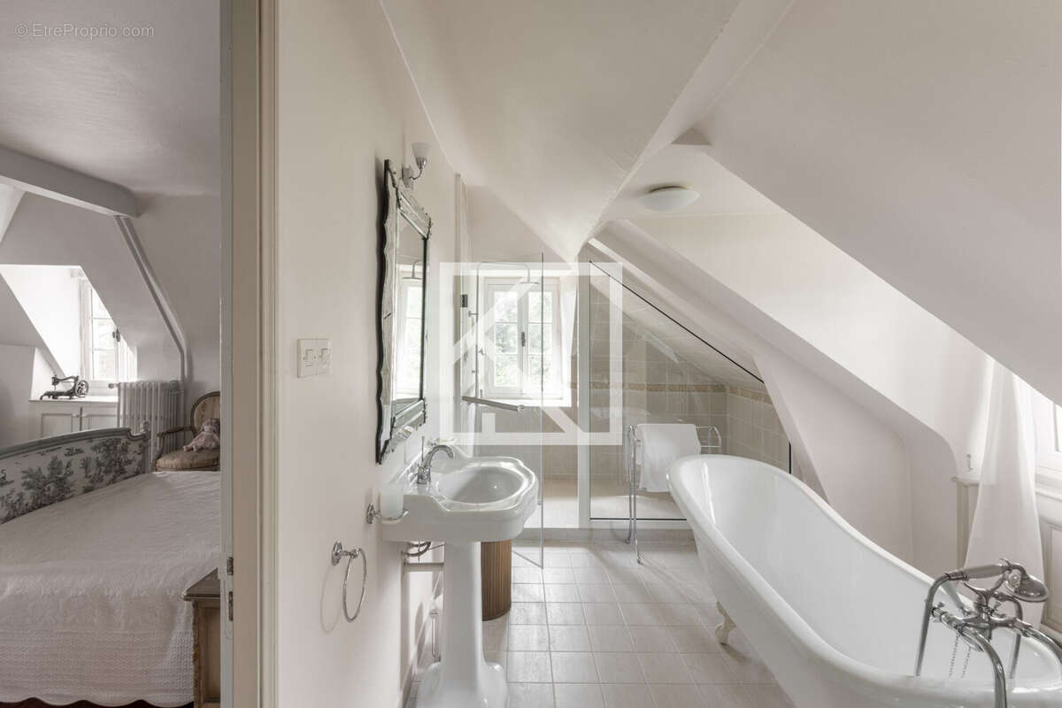 Autre à SAINT-PIERRE-DES-LANDES