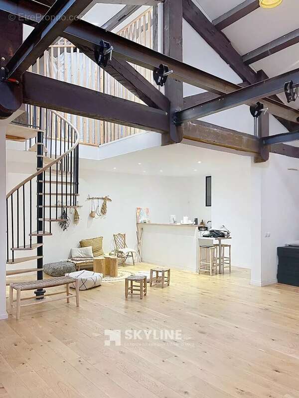 Appartement à MARSEILLE-6E