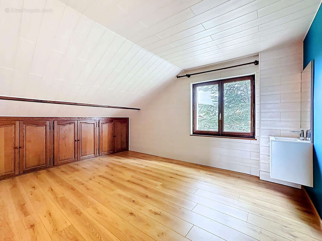 Maison à CHENS-SUR-LEMAN