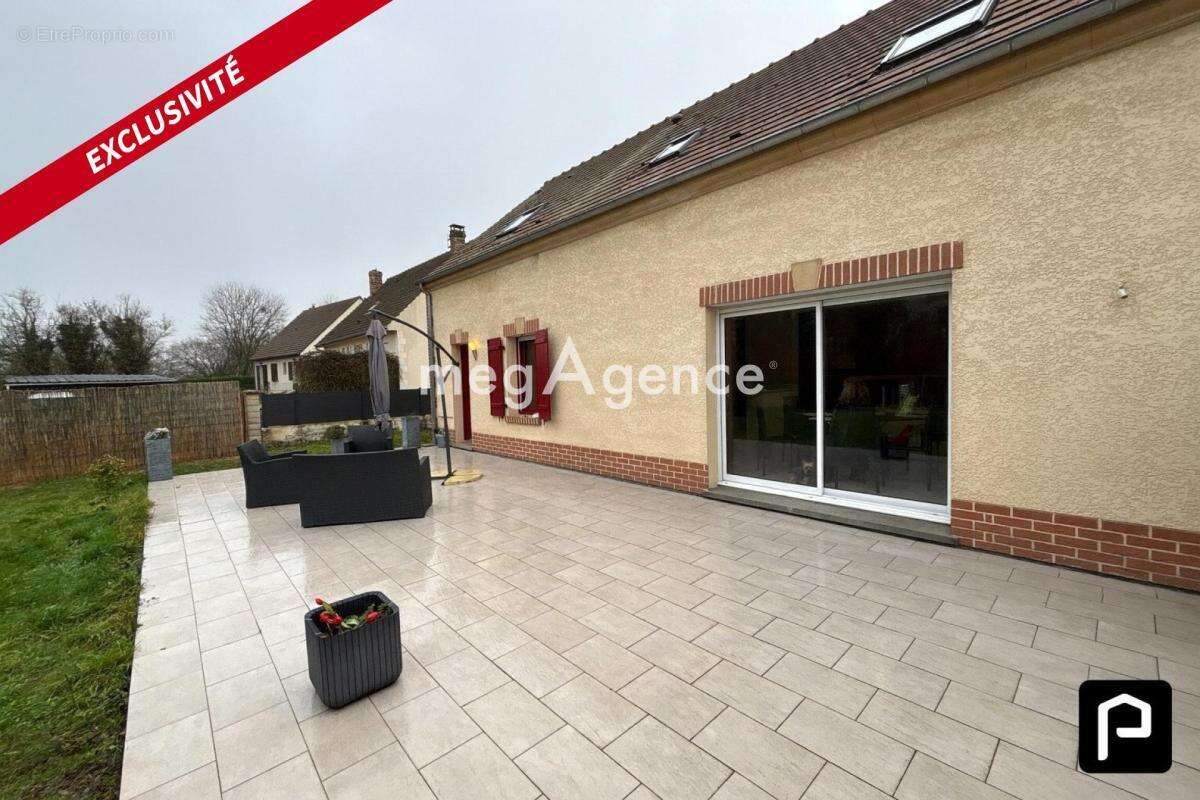 Maison à TRACY-LE-MONT