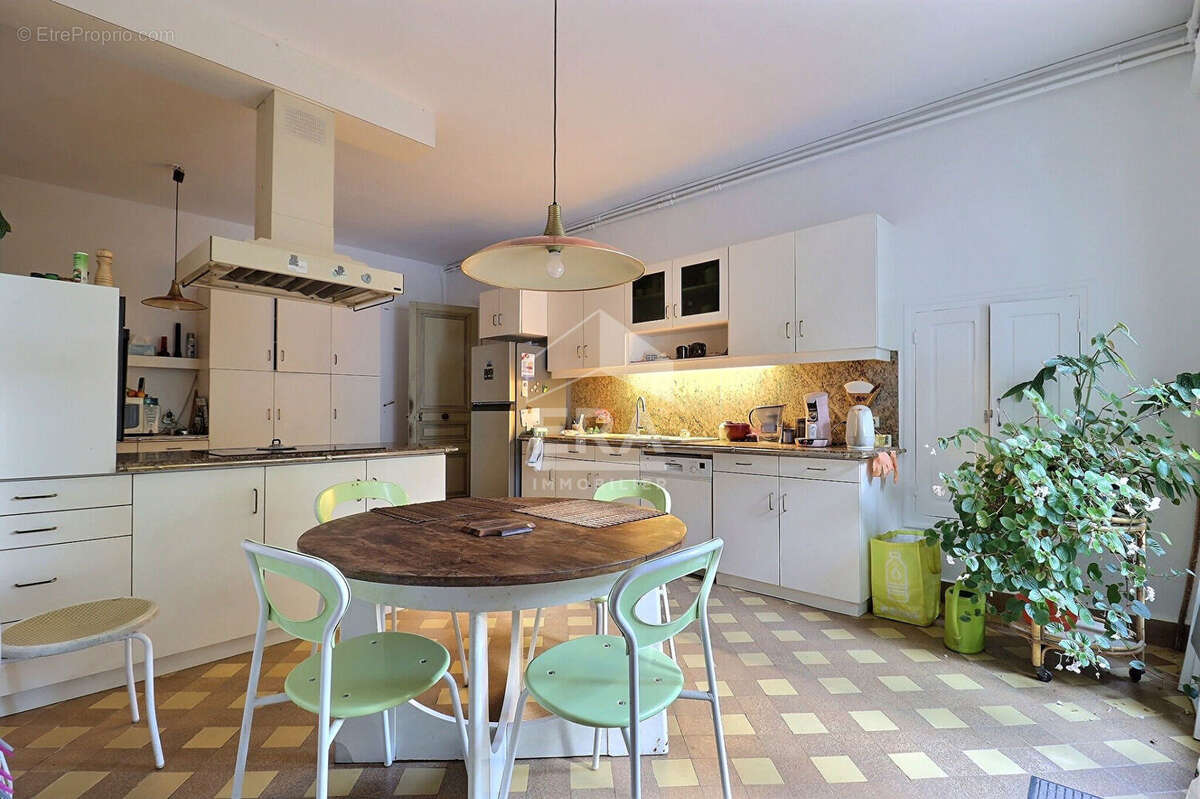 Maison 250m² à saint-cyr-la-rivière - photo 4