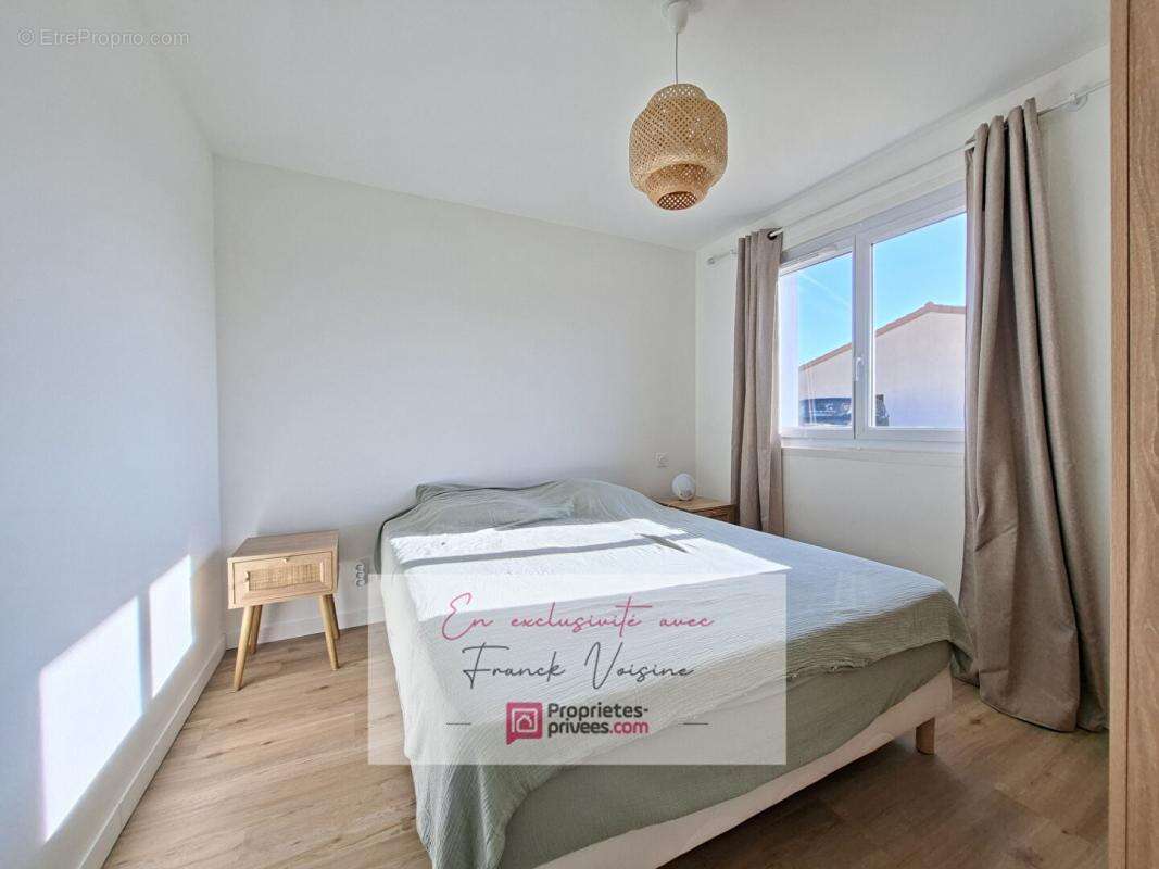 A VENDRE en Exclusivité aux Châtelliers Châteaumur, Sèvremont, maison de 68 m2 avec 1 chambre et 1 bureau sur une parcelle de 34 - photo 4