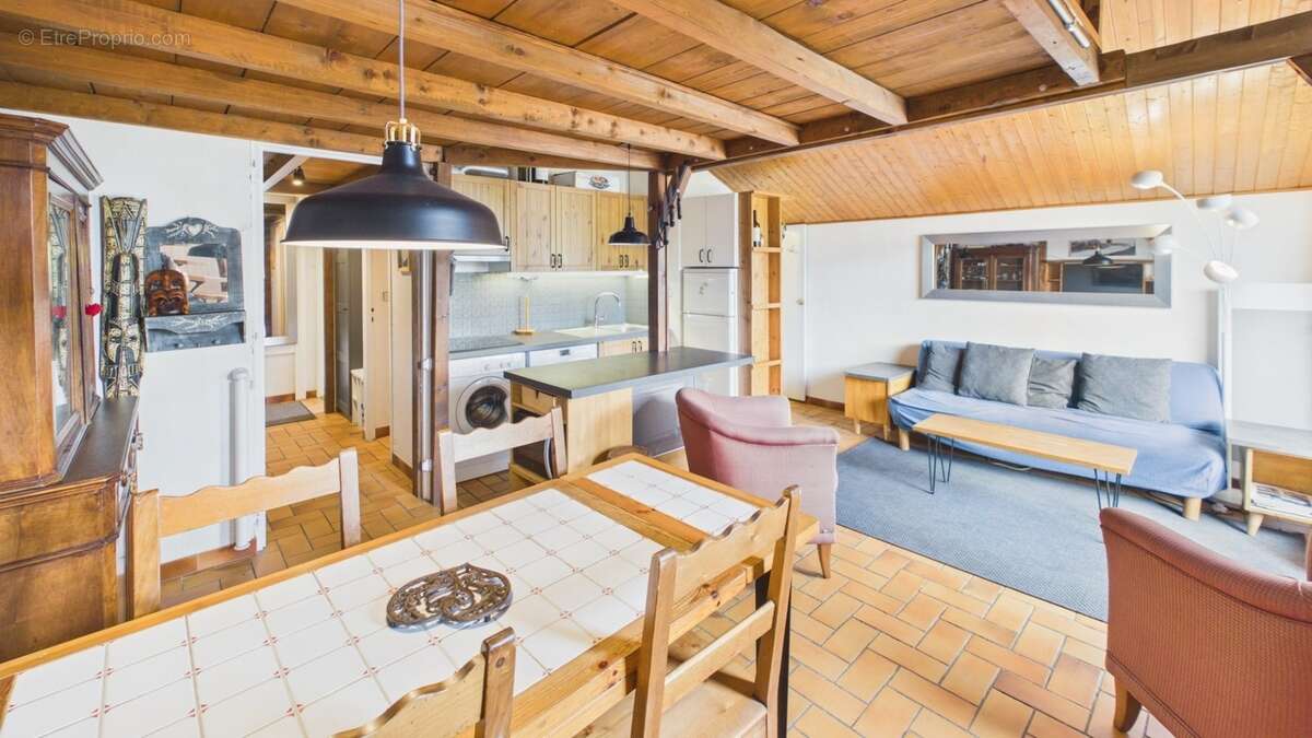 Haute Savoie (74), à vendre SAMOENS - Domaine skiable Grand Massif - Appartement T2 bis + 2 mezzanines - photo 3