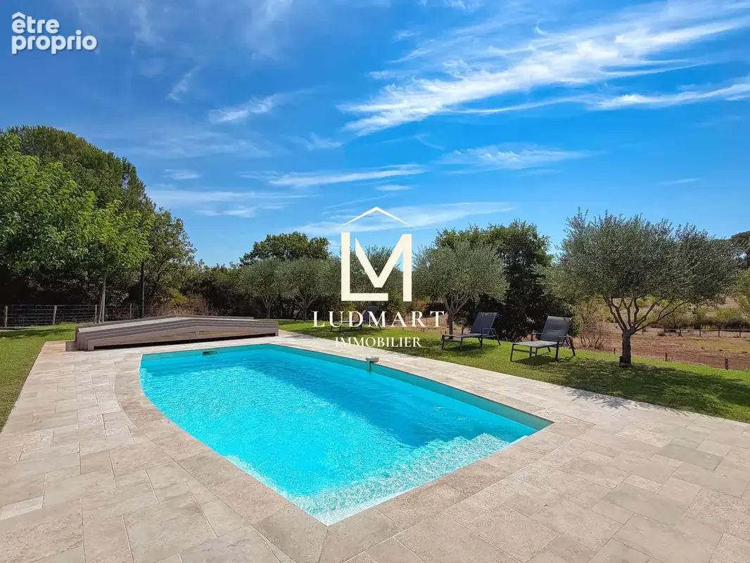 Vidauban   Villa récente de plain-pied avec piscine sur environ 7 500 m2 - photo 4