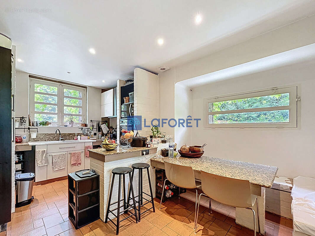 Maison à SAVIGNY-SUR-ORGE