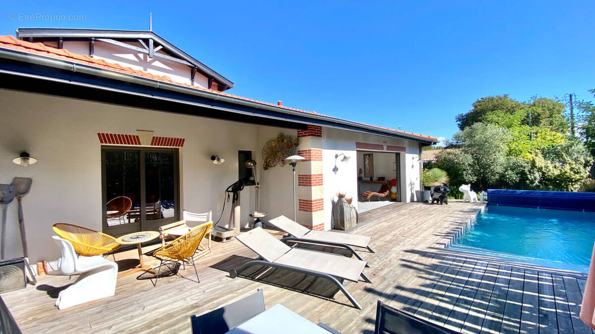 Maison à GUJAN-MESTRAS