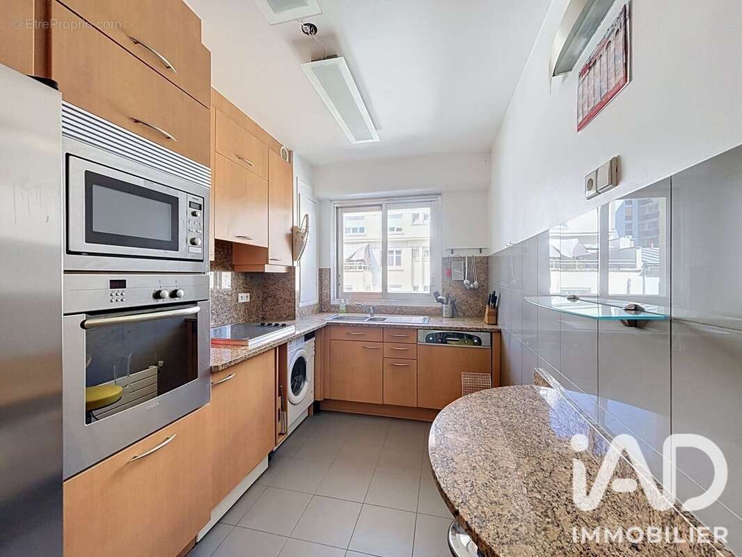 Appartement 104 m² à Paris-15e  - photo 6