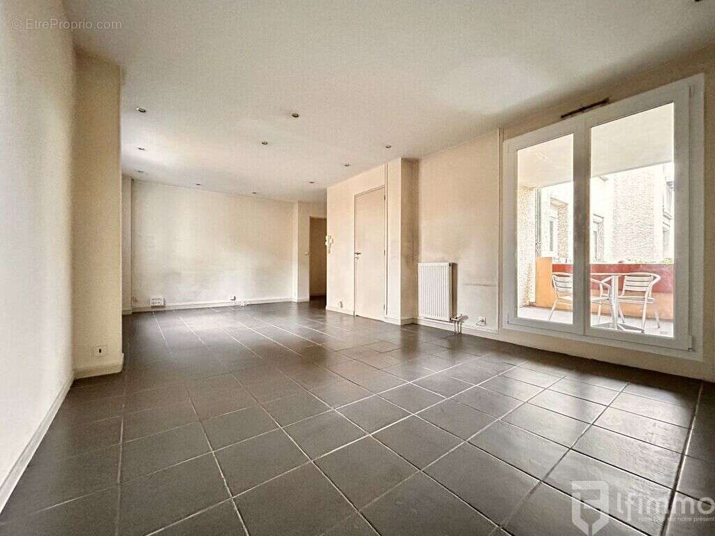 Appartement à FONTENAY-SOUS-BOIS