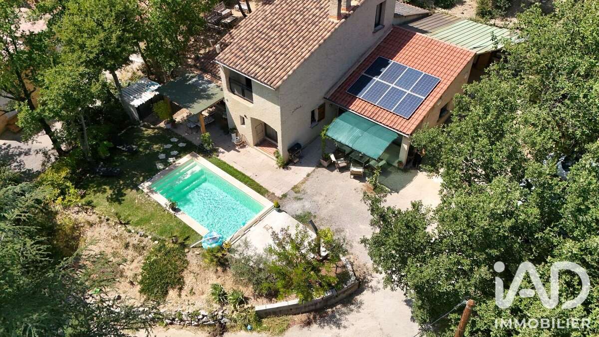 Photo 2 - Maison à LE CASTELLET