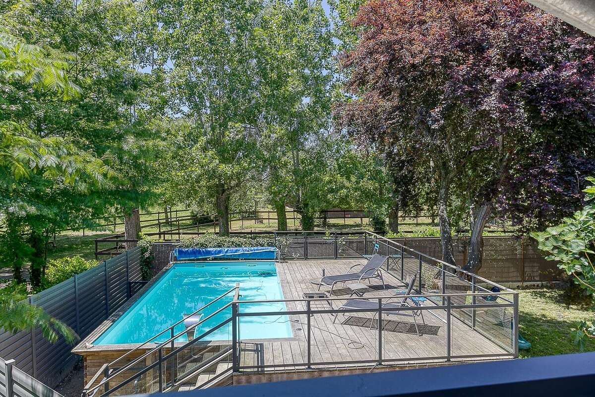 Piscine - Maison à TARBES