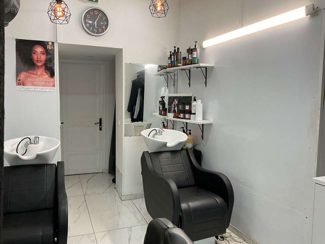 Commerce à PARIS-19E