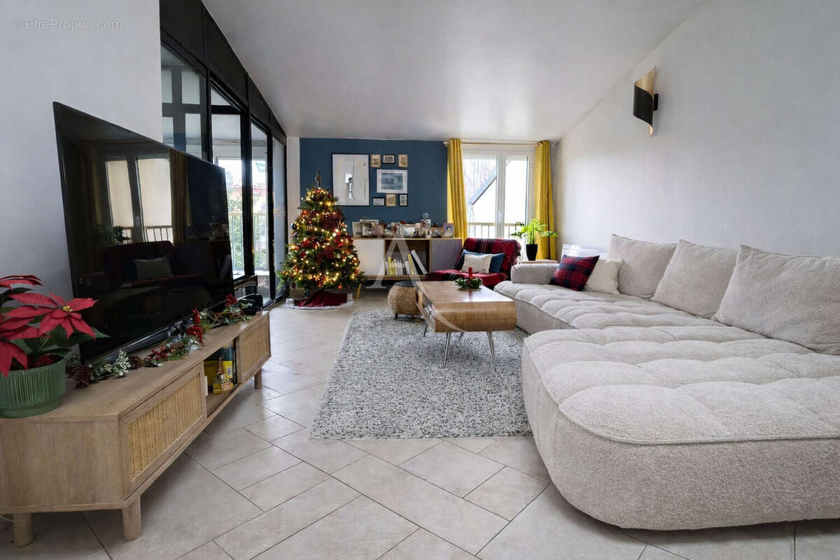 Appartement à TORCY