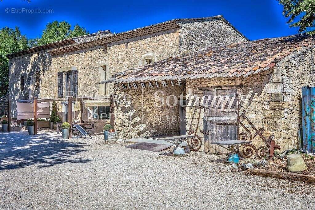 Mas authentique en Provence - photo 19