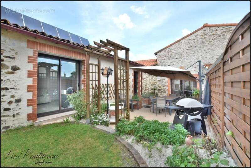 Maison à LES BROUZILS