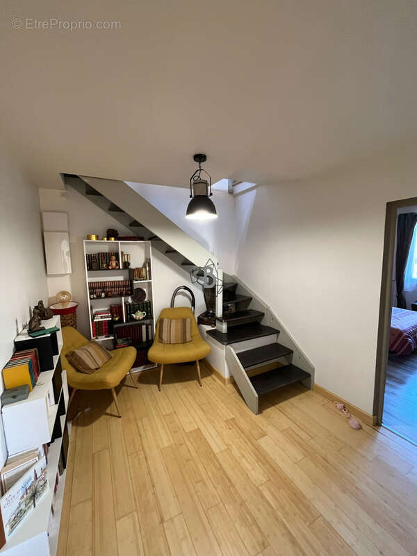 Maison à SERENAC