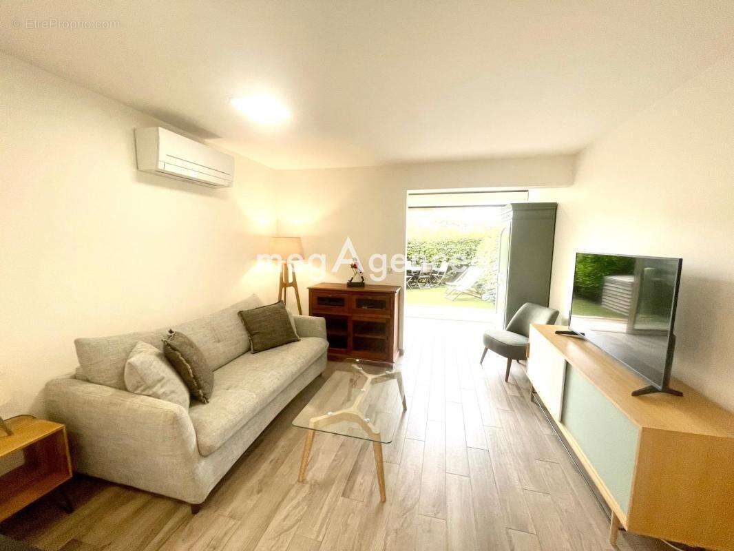 Appartement à SANARY-SUR-MER