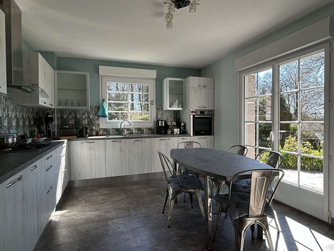 A Vendre - Maison Plouezoc'h 6 pièce(s) 134 m2 - photo 3