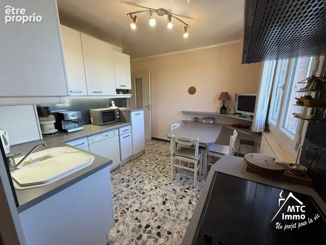 Appartement 107 m2 / balcon / garage / cave - photo 6