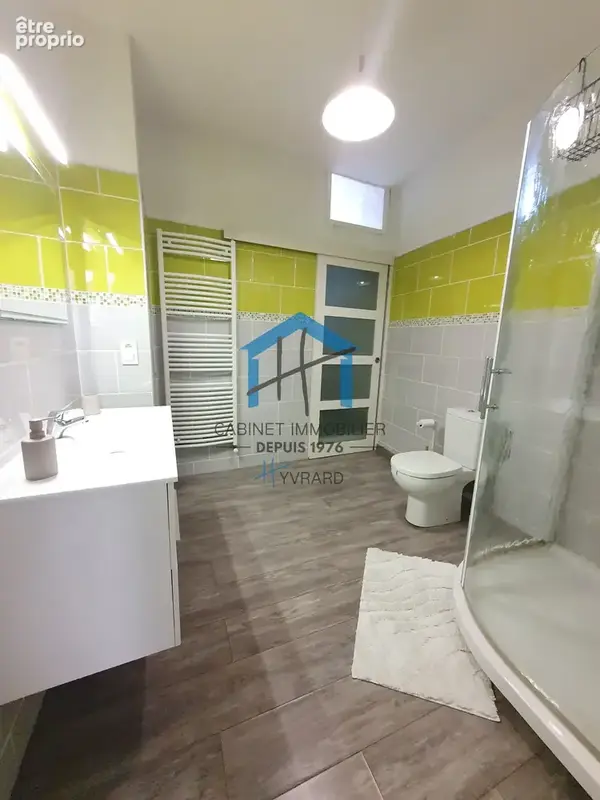 Joli F2 meublé et rénové de 41.20 m2 au 1er étage d'une petite copropriété - photo 5
