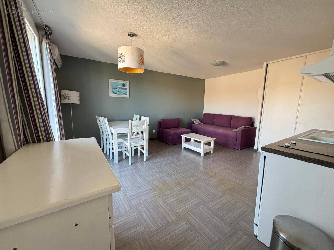 Appartement à GREOUX-LES-BAINS