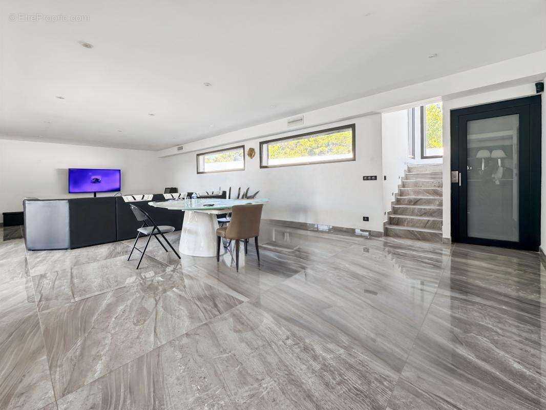 Maison à SEPTEMES-LES-VALLONS