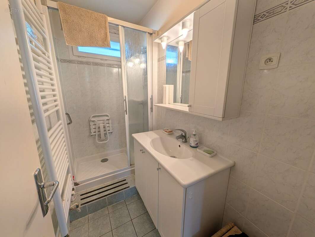 Maison à LES CLAYES-SOUS-BOIS