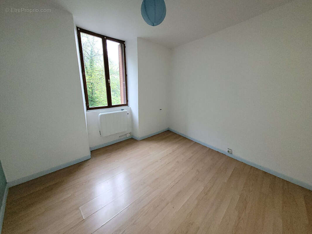 Appartement à TENAY