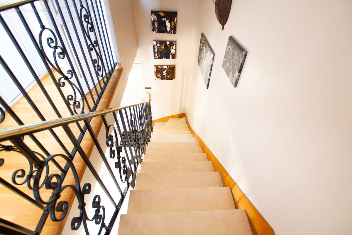 Maison à VILLENEUVE-LE-ROI