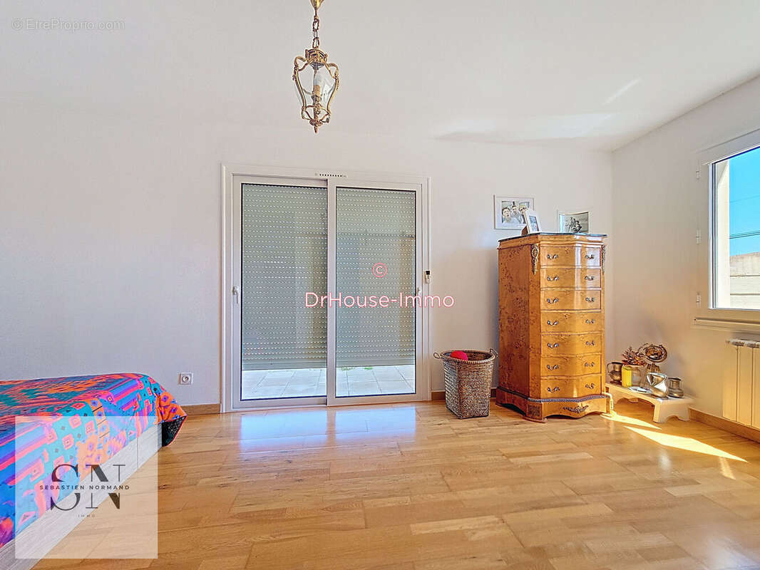 Maison à ALLEZ-ET-CAZENEUVE