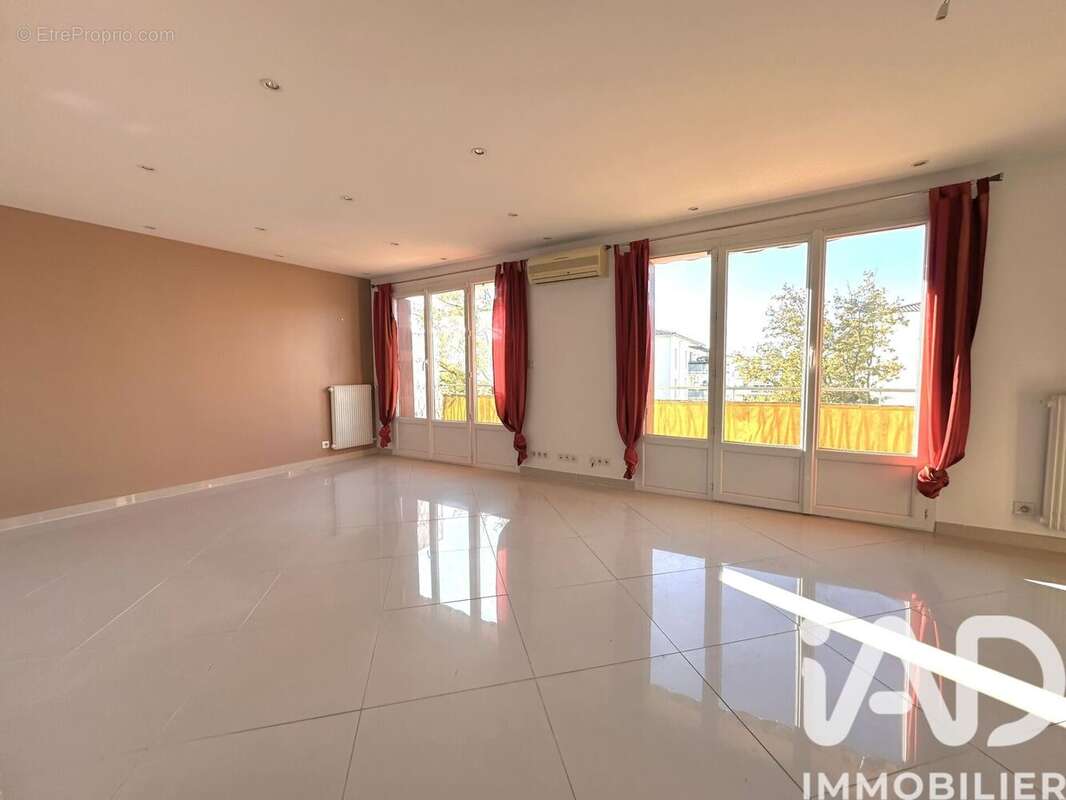 Photo 2 - Appartement à SAINT-RAPHAEL