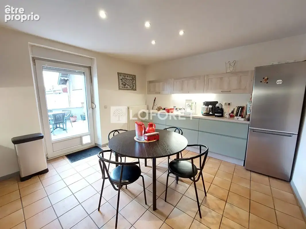 Baisse de Prix !!! Spécial Investisseur : Immeuble de rapport Audun Le Tiche 4 Appartements + Local Commercial - photo 3