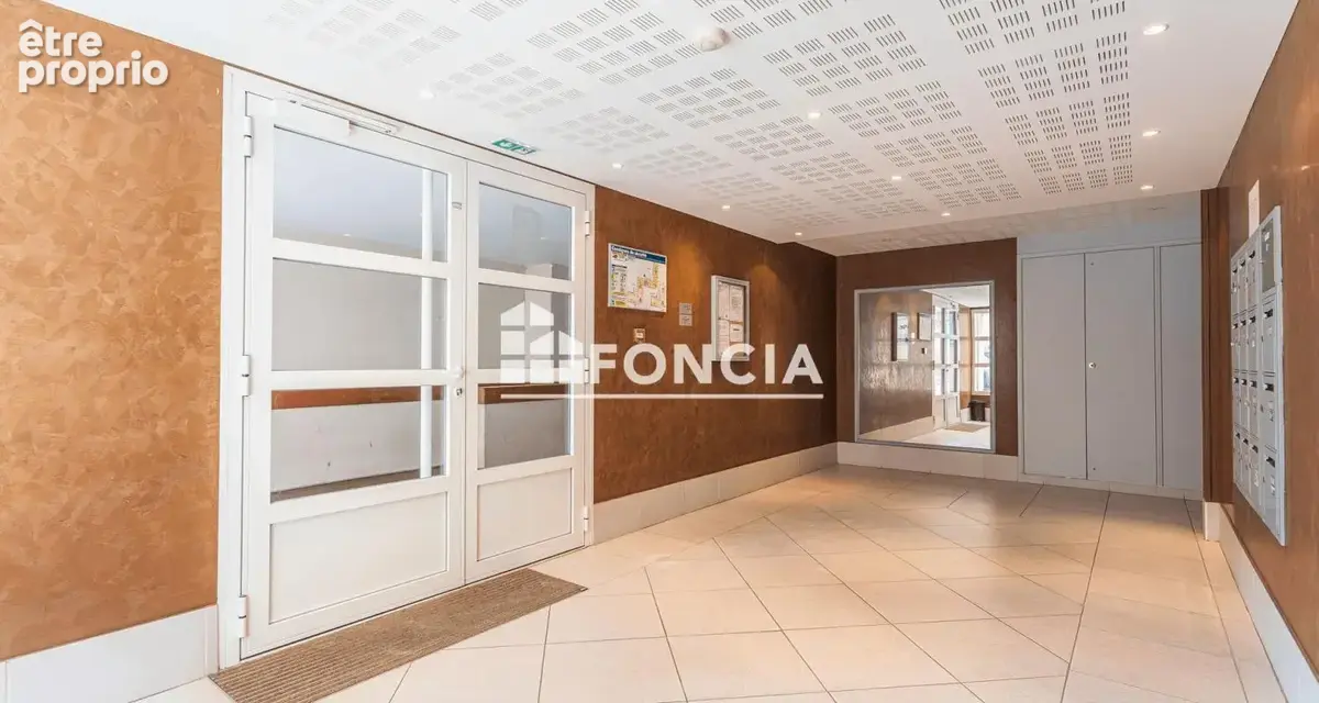  à vendre – t2 avec terrasse & box – chateaubanne, la seyne-sur-mer  - photo 6