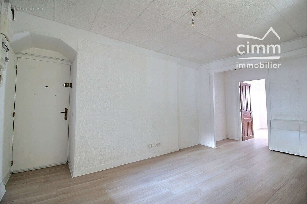 Appartement 76 m² à Sallanches  - photo 2