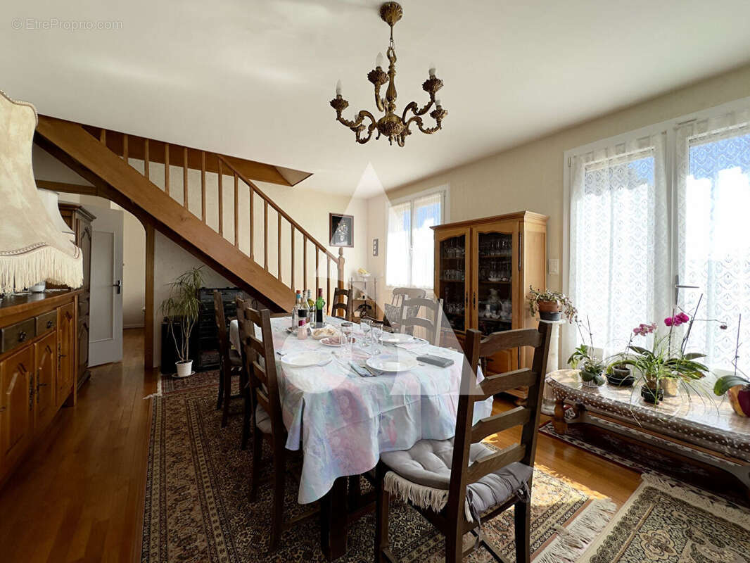 Maison à CAPDENAC