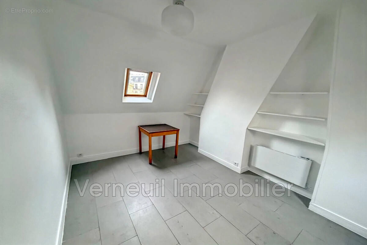 Appartement à PARIS-10E