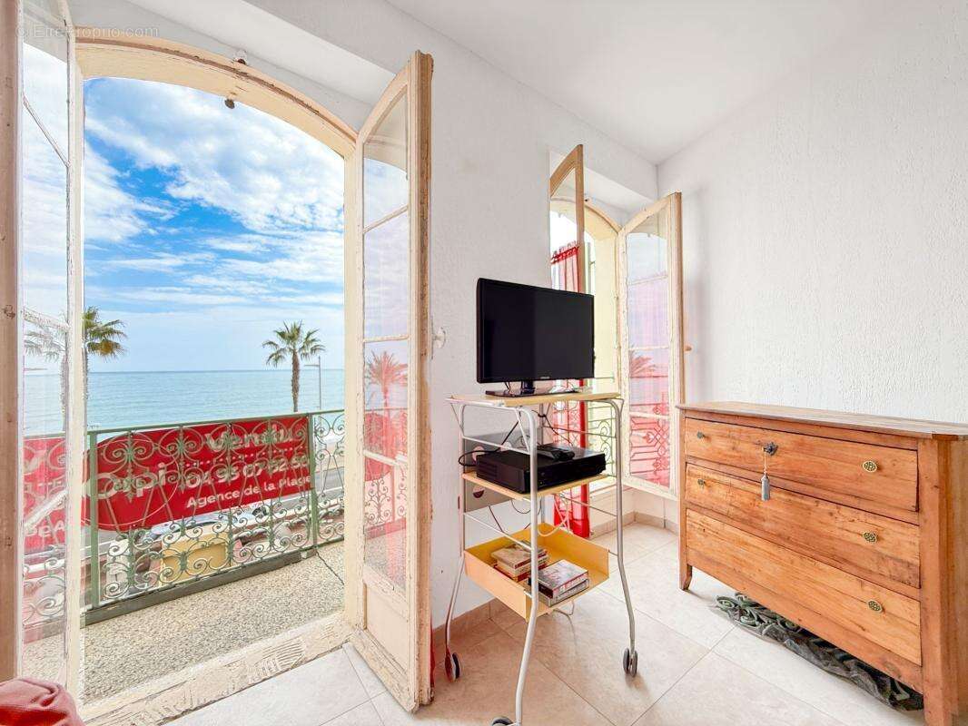 Appartement À Vendre - photo 3
