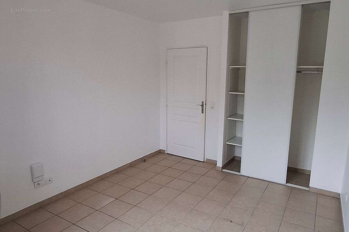 Appartement à RILLIEUX-LA-PAPE