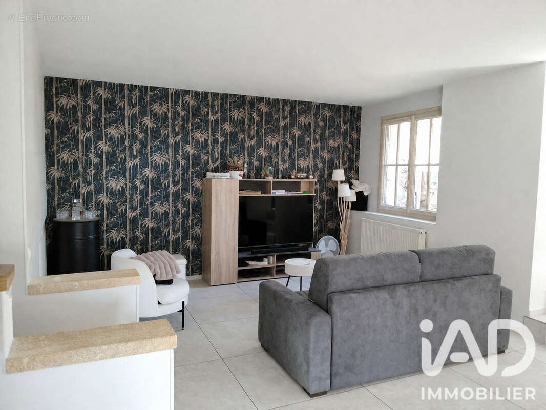 Maison 160 m² à Doue-La-Fontaine  - photo 3