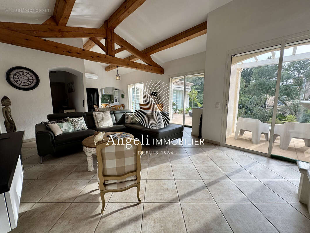 Maison à FREJUS