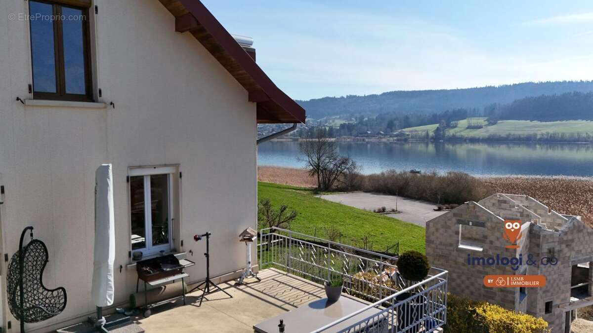 Appartement à SAINT-POINT-LAC